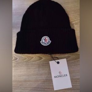 MONCLER Beanie Brand new whit tags